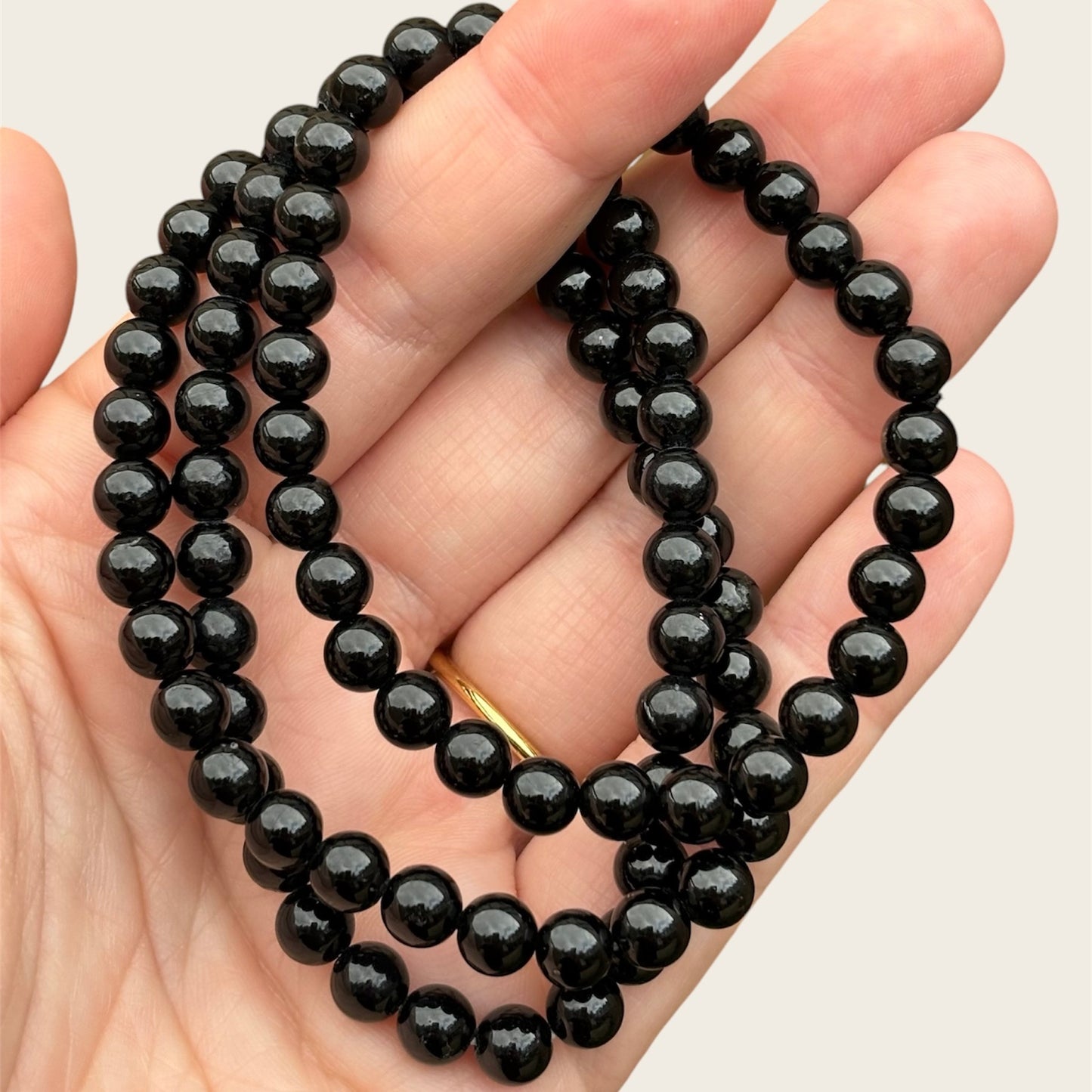 Zwarte toermalijn kogelarmband 6mm