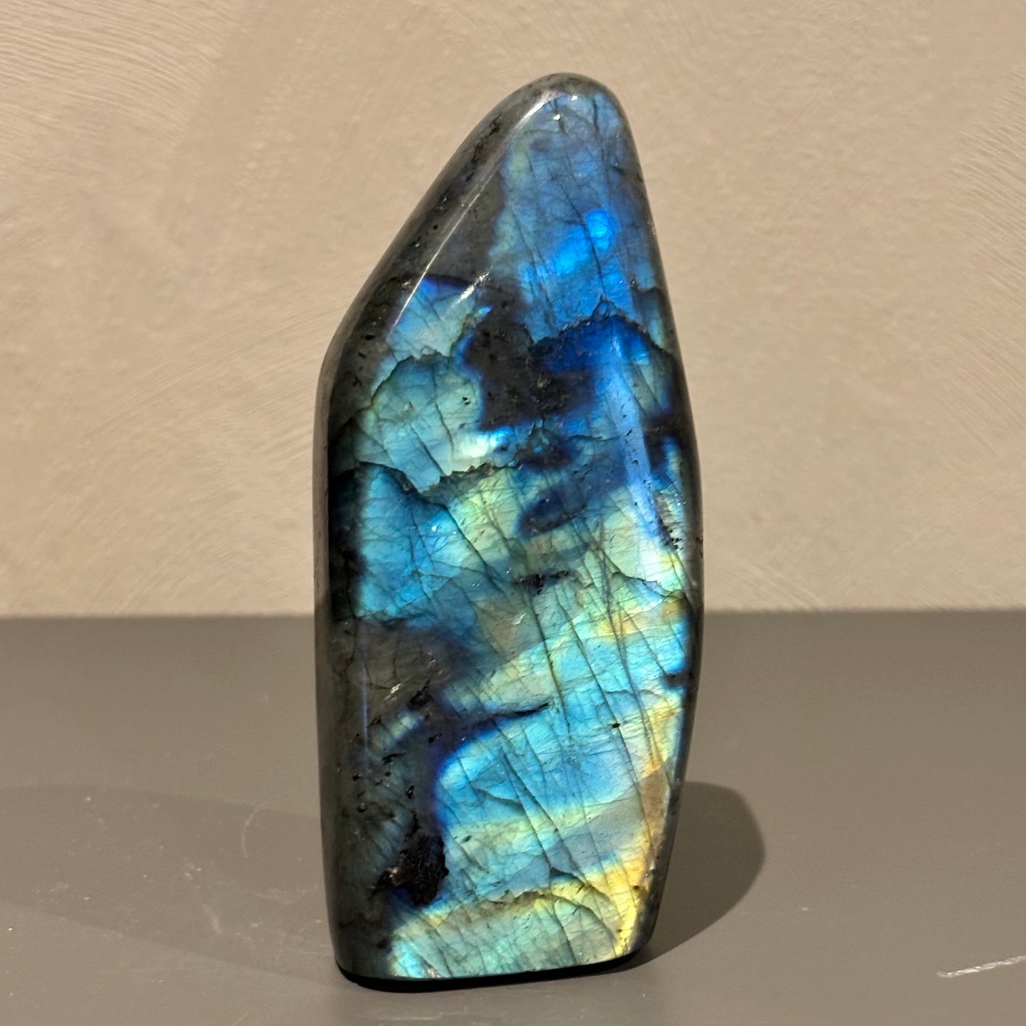 Labradoriet free form #83